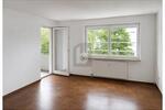 HELL & SOFORT BEZIEHBAR MIT SÜDBALKON - Etagenwohnung Reutlingen Sondelfingen | Angebot:26907085